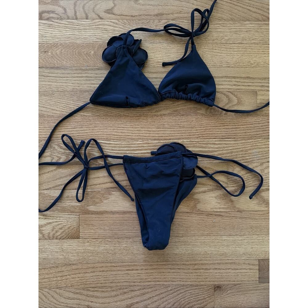 Bikini - Picture 6 of 6